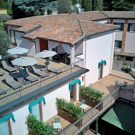 Hotel Meridiana Σιρμιόνε Εξωτερικό φωτογραφία