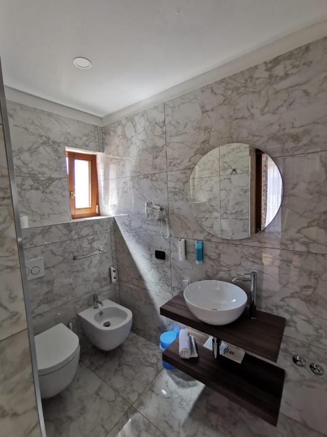 Hotel Meridiana Σιρμιόνε Εξωτερικό φωτογραφία