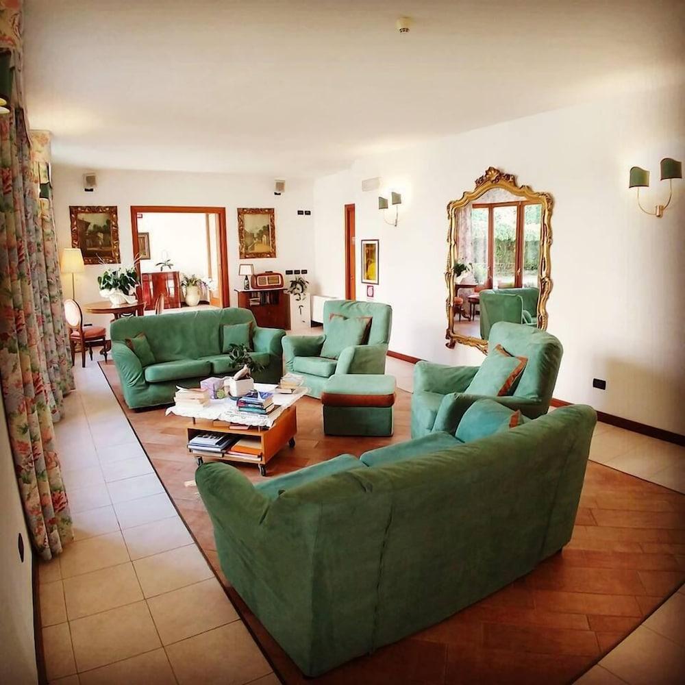 Hotel Meridiana Σιρμιόνε Εξωτερικό φωτογραφία