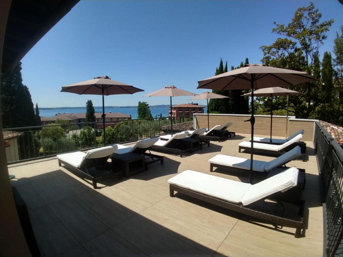 Hotel Meridiana Σιρμιόνε Εξωτερικό φωτογραφία