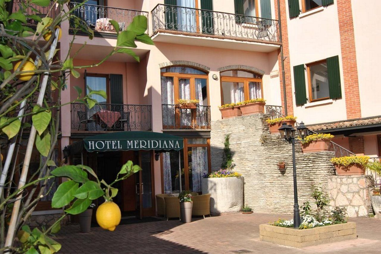 Hotel Meridiana Σιρμιόνε Εξωτερικό φωτογραφία