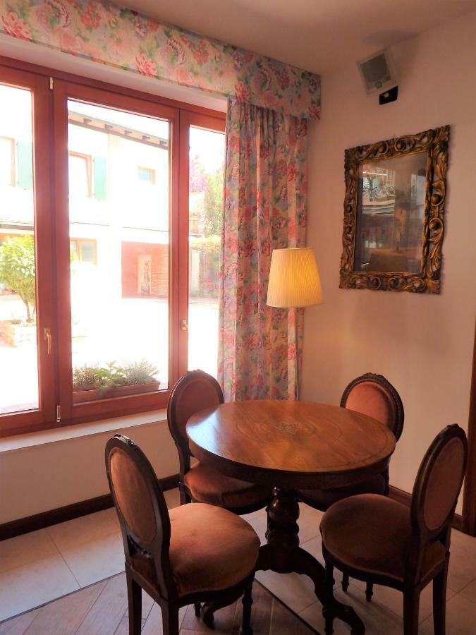 Hotel Meridiana Σιρμιόνε Εξωτερικό φωτογραφία
